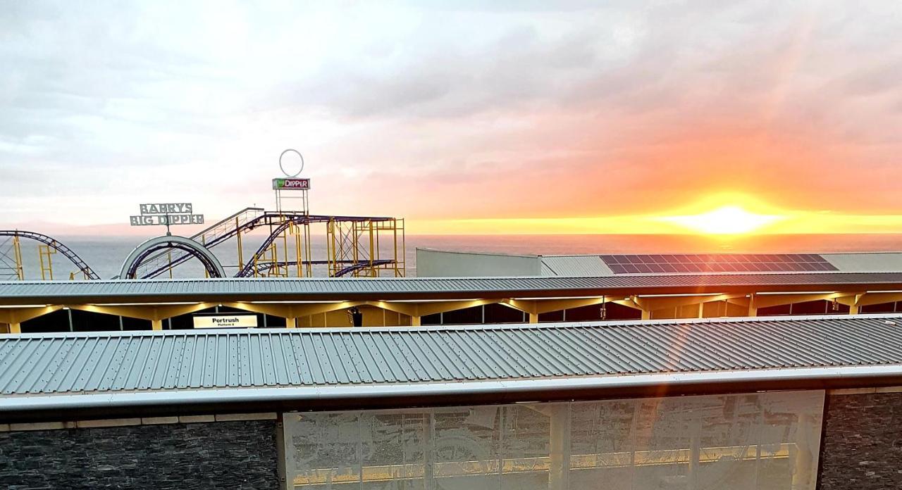 In The Heart Of Portrush - Beautiful Viewsアパートメント エクステリア 写真